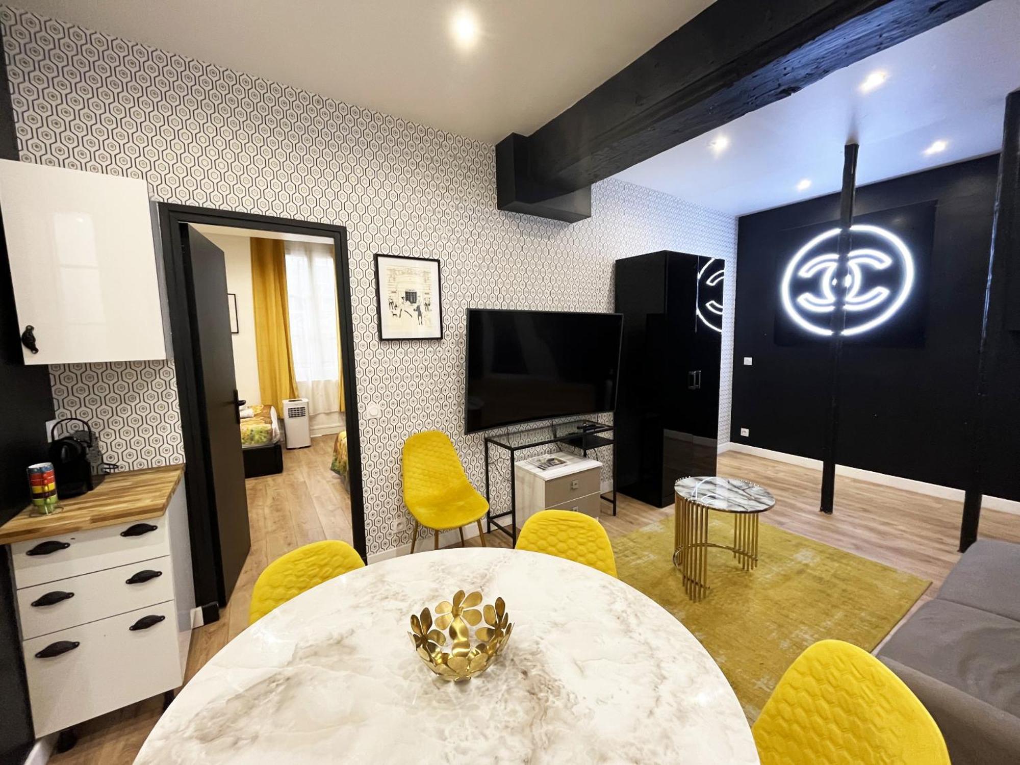Apartment Urban Flat 157 - Coco Chanel Flat In Montorgueil